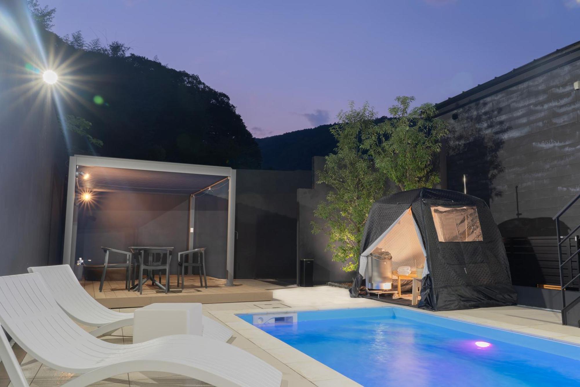 Villa ルクス箱根湯本 Lux Hakone Yumoto Exterior foto